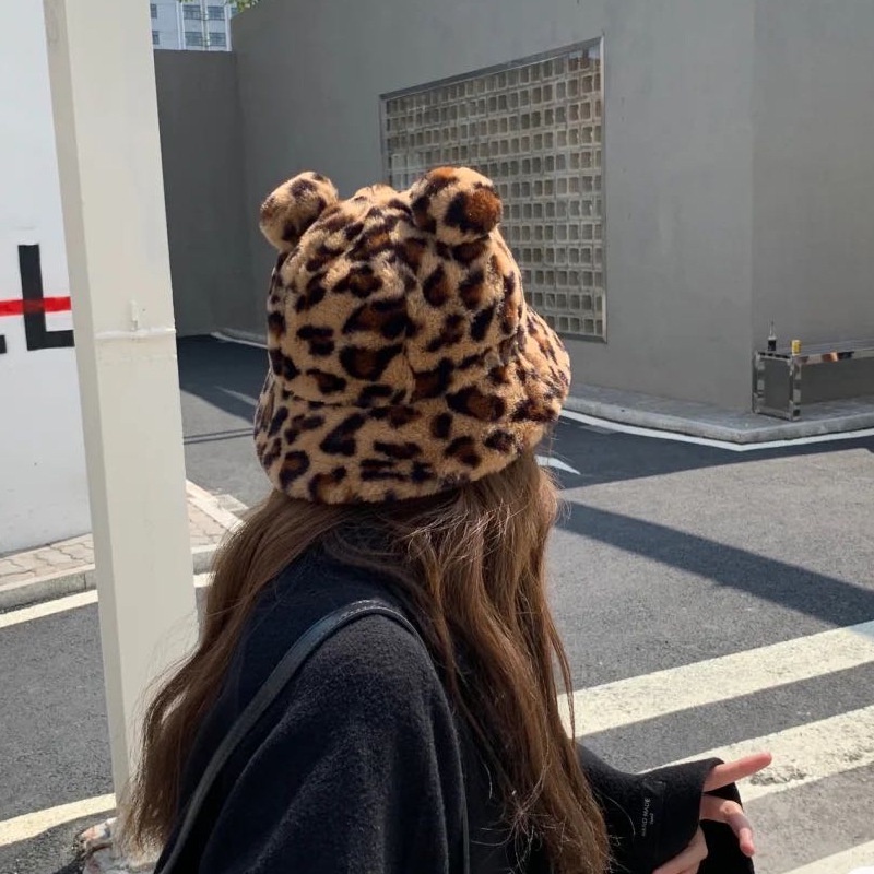 Korean style Korean style autumn and winter fashion cute leopard print printed thick felt hat for women