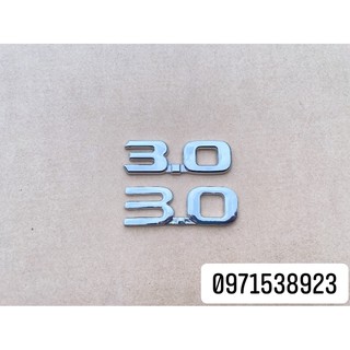 logo chữ 3.0 dán thân xe