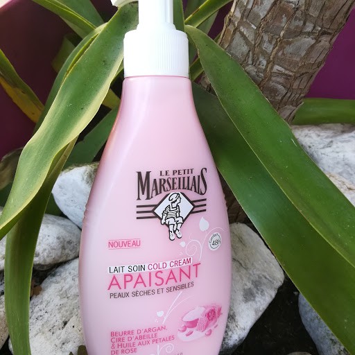 Le Petit Marseillais Lait Soin Cold Cream Apaisant - Sữa Dưỡng Thể Cấp Ẩm Chiết Xuất Bơ Argan, Sáp Ong 48h 400ml