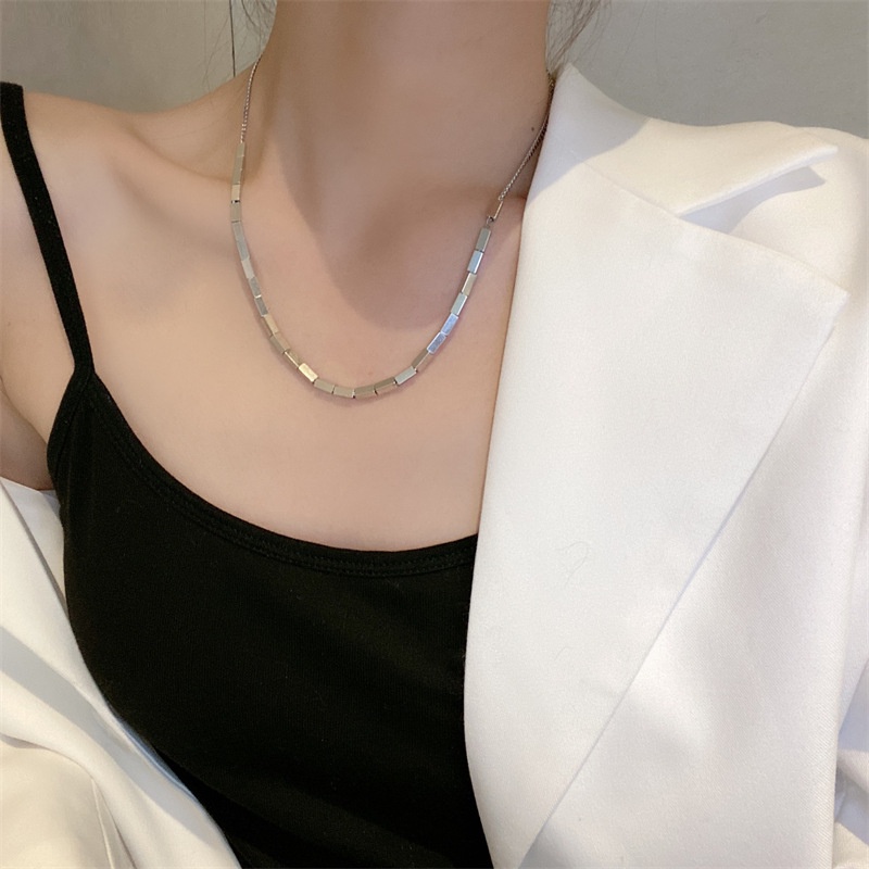 Vòng cổ Mặt Khối Hình Học Màu Bạc Tùy Chỉnh Thời Trang Hàn Quốc Cho Nữ