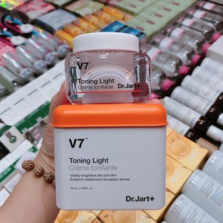 Kem dưỡng trắng da v7 toning light