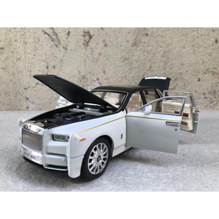 Mô hình xe ô tô Rolls-Royce Phantom 2020 1:24