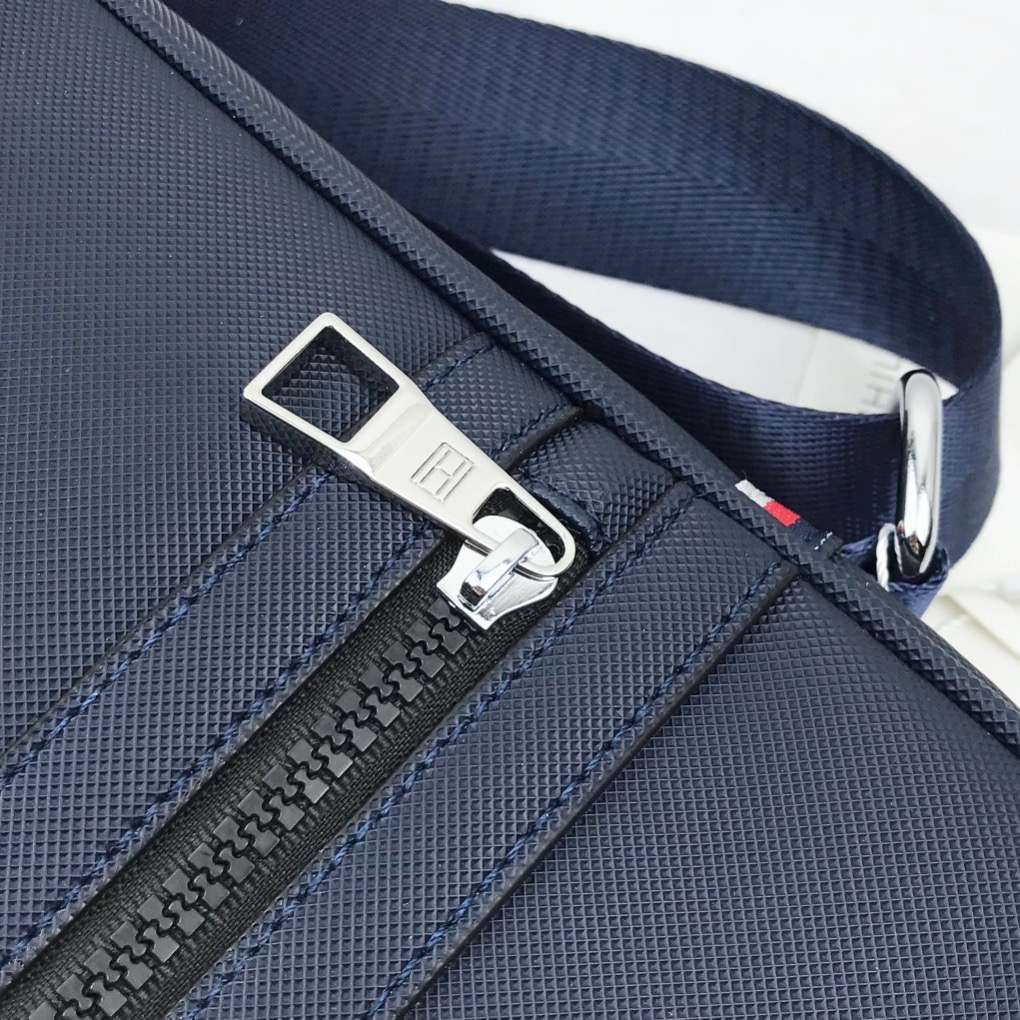 Túi đeo chéo TOMMY HILFIGER thời trang công sở cho nam | BigBuy360 - bigbuy360.vn