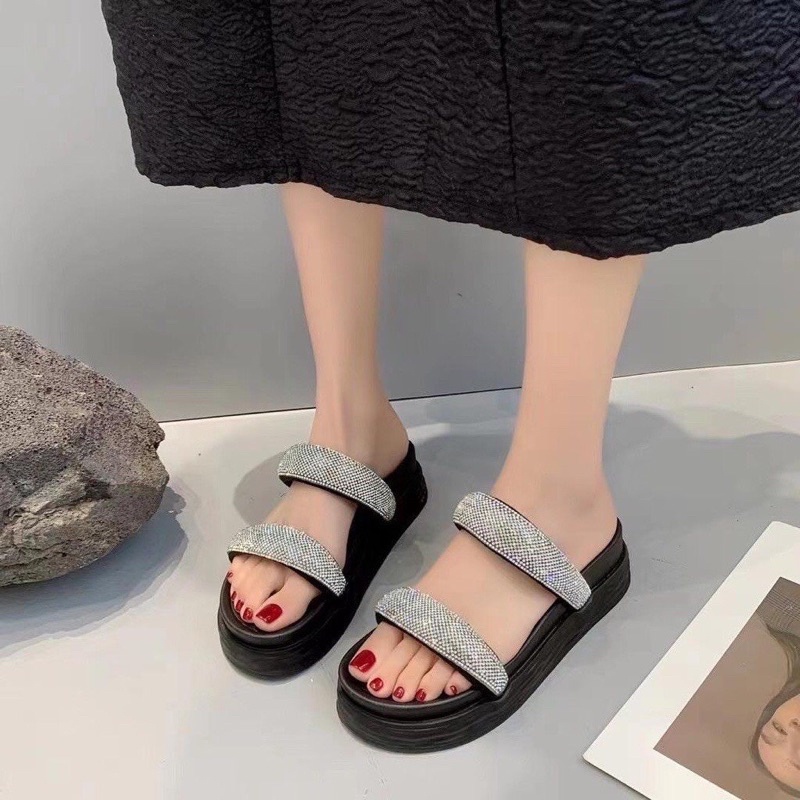 Bán Sỉ- Dép bánh mì hai quai đá to xinh xỉu