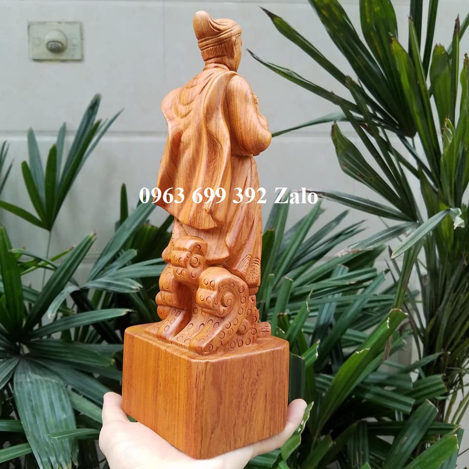 Tượng Trần Quốc Tuấn Trần Hưng Đạo bằng gỗ hương | BigBuy360 - bigbuy360.vn