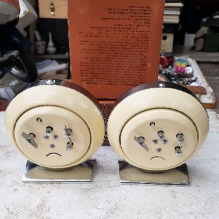 Đồng hồ con gà