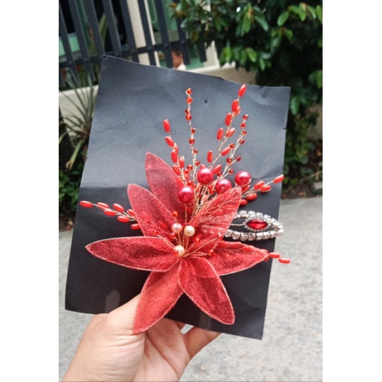 cài tóc cô dâu xinh