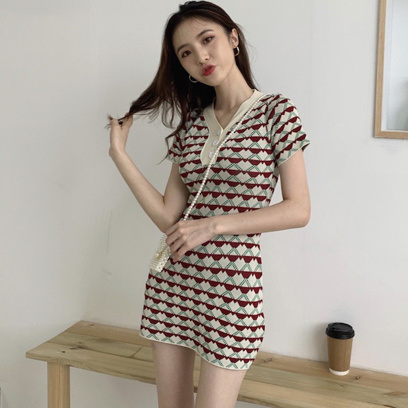 Đầm Dệt Kim Ngắn Tay Cổ Chữ V Form Ôm Phong Cách Hàn Quốc