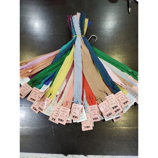 Dây kéo giọt lệ 25cm