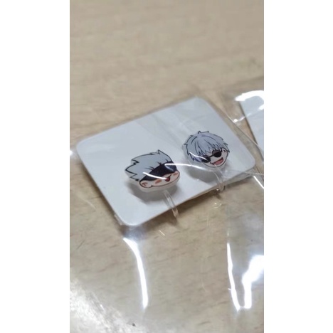 Khuyên tai Jujutsu Kaisen