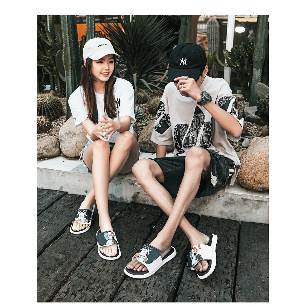 Dép đôi nam nữ unisex Kaws x Susame Street cực Hot - Dép quai ngang dán thời trang ulzzang cao cấp đi êm chân cực bền 57