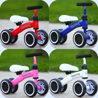 Xe chòi chân cân bằng 4 bánh