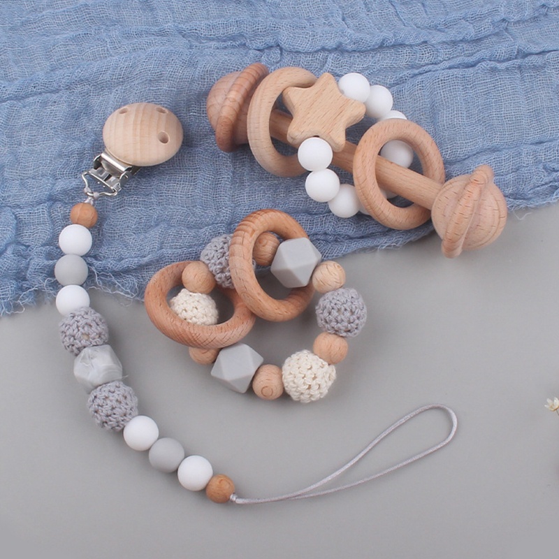 Set 3 Món Gồm Vòng Tay Kẹp Núm Vú Giả + Kẹp Tóc Cho Bé Sơ Sinh