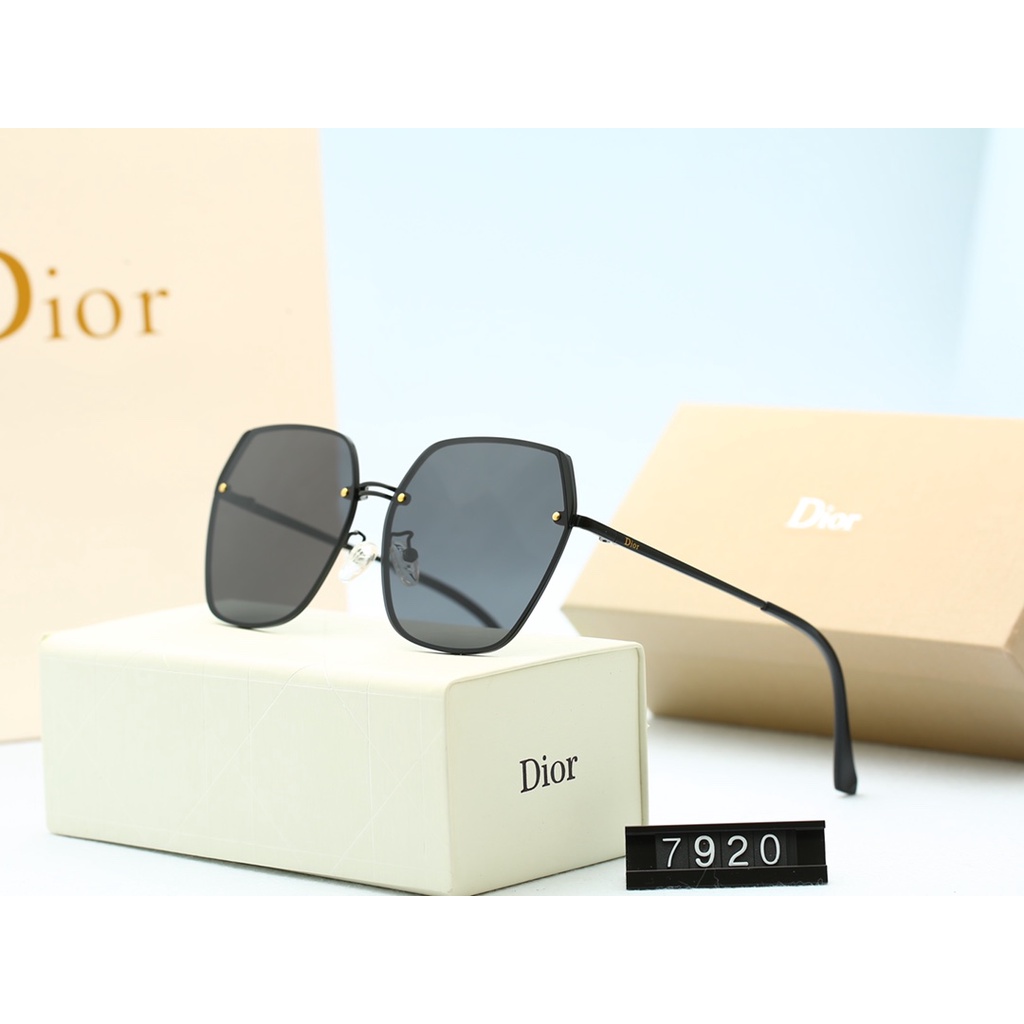 ! Dior!! Kính mát tròng quang học mới cho cả nam và nữ