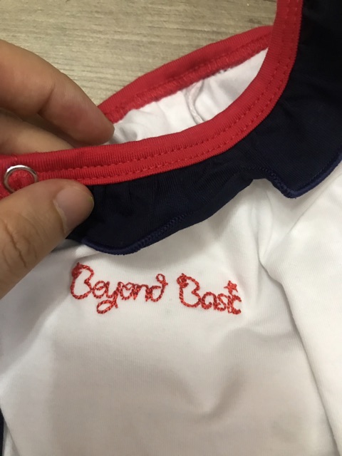 Body liền tất cotton phối màu xinh xắn 6-8kg