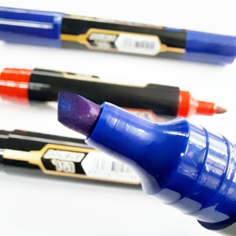 Bút lông dầu 2 đầu M&G 707 .