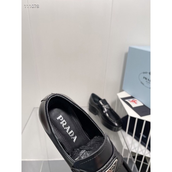 Giày lười nữ da thật logo thương hiệu Prada mẫu mới 2022 cao cấp