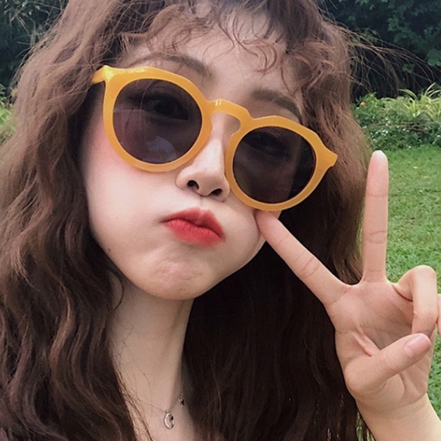 Kính ulzzang