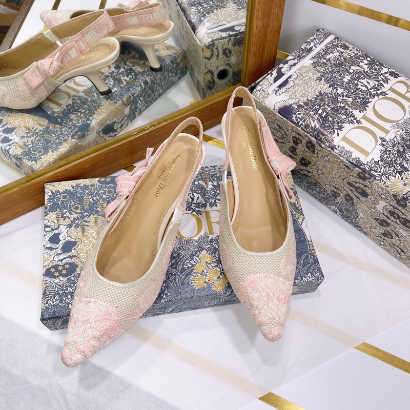 Đầm Hồng Nơ Cạnh