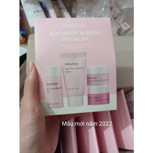 Bộ Dưỡng Da Innisfree Dưỡng Trắng Nâng Tông Jeju Cherry Blossom Special Kit
