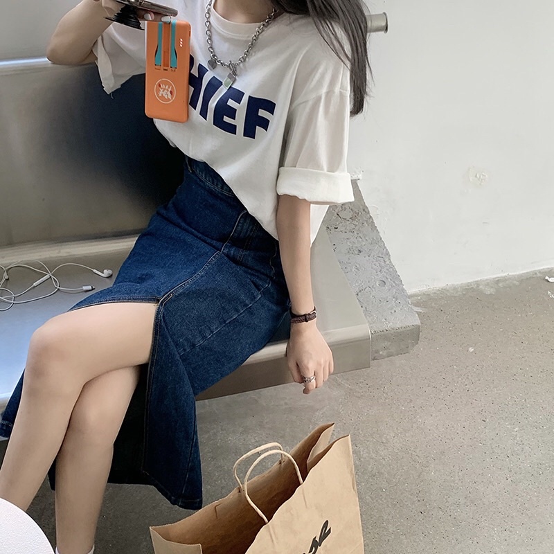 [ ẢNH THẬT ĐỘC QUYỀN MEGGIECLOSET] Chân váy jean xanh đậm nút 1 bên | BigBuy360 - bigbuy360.vn