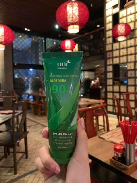 Combo 2 tuýp Kem trắng da chống nắng nha đam uni | BigBuy360 - bigbuy360.vn