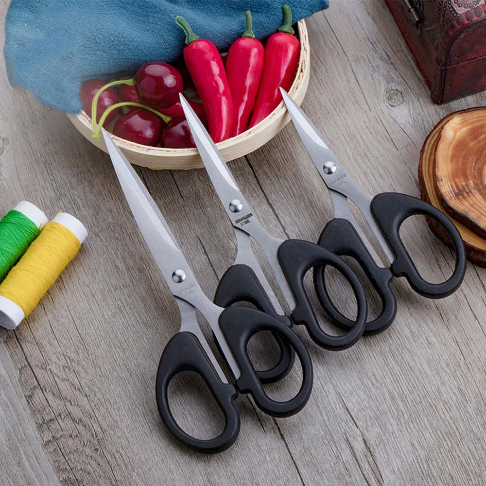 Kéo cắt vải tiện lợi cho thợ may