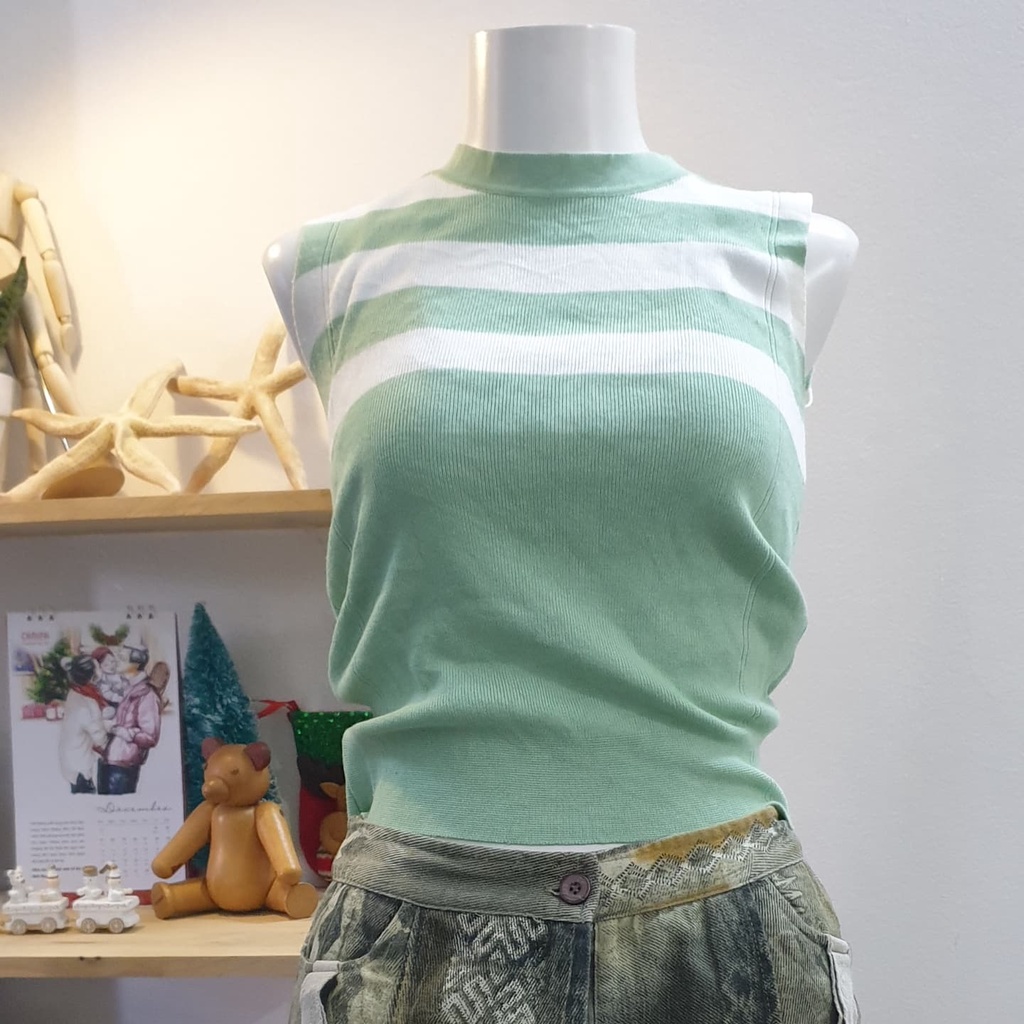 Áo len mongtoghi 2hand