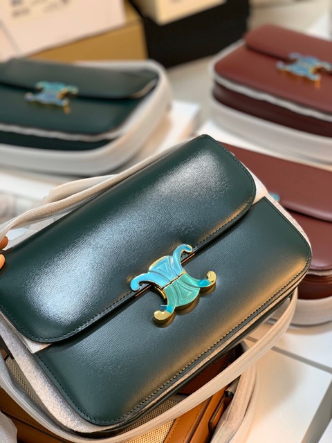 TÚI MEDIUM TRIOMPHE BAG IN SHINY CALFSKIN đeo chéo siêu cấp