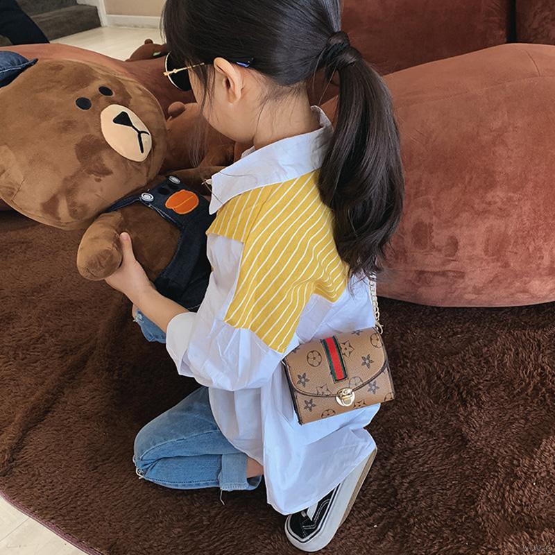 Túi đeo chéo họa tiết xinh xắn cho bé gái