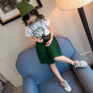 Set áo và đầm quảng châu