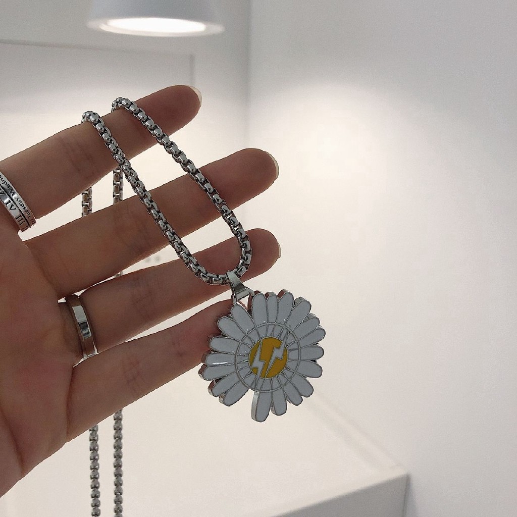 [Miễn Phí Vận Chuyển] Dây Chuyền Mặt Hình Hoa Cúc Nhỏ 23AA Phong Cách Hàn Quốc Đơn Giản Dễ Phối Đồ Cho Nam Và Nữ