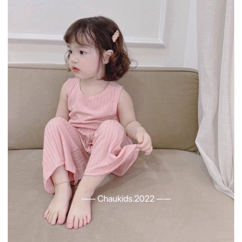 Bộ sát nách mặc nhà cho bé gái siêu xinh chất liệu gân tăm . Hàng Chaukids !!!