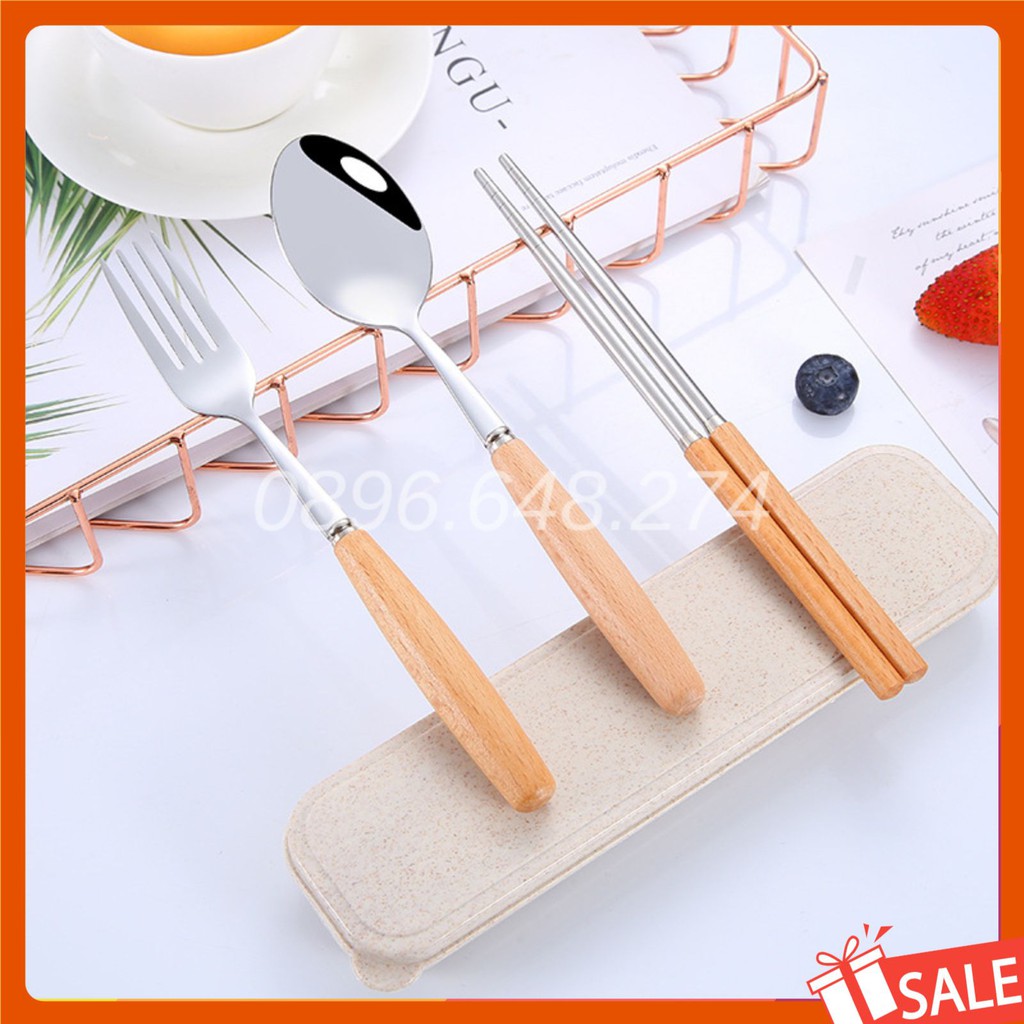 Bộ Đũa, Thìa, Dĩa Inox Cán Gỗ Hộp Đựng Lúa Mạch Nhỏ Gọn Tiện Dụng An Toàn Sạch Sẽ