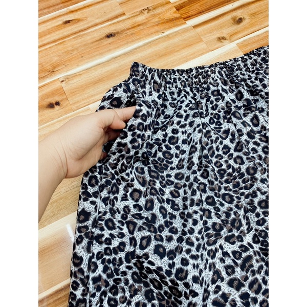 [153FASHIONSALE1]Quần beo ống rộng xuất Hàn