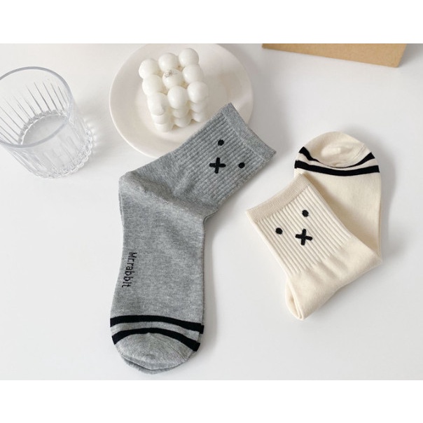 Vớ Mặt Cười cổ lửng style Hàn Quốc siêu dễ thương dành cho nữ.