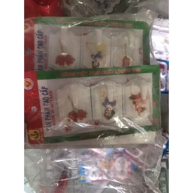 Móc Dán Tường Bền Chắc.
