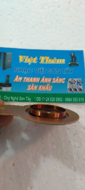 Côn loa chép càng