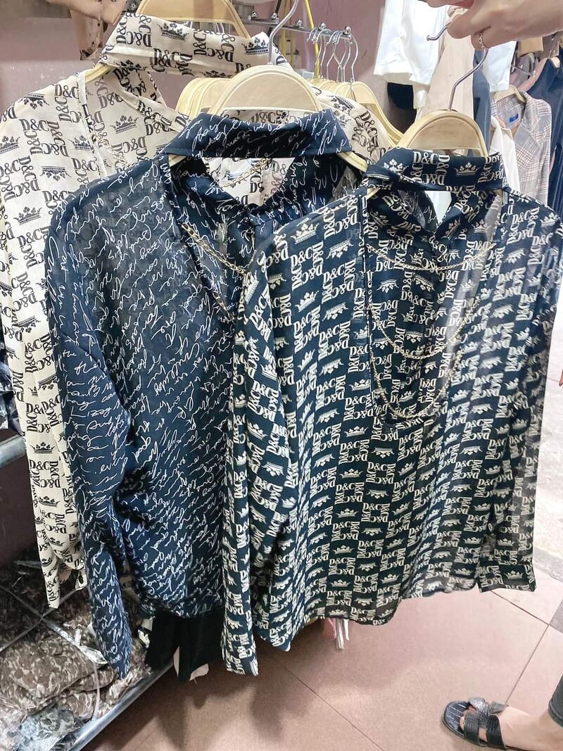 [Mã FAMARAL1 giảm 10K đơn 50K] Áo sơ mi họa tiết chữ xích lưng hàng đẹp | BigBuy360 - bigbuy360.vn