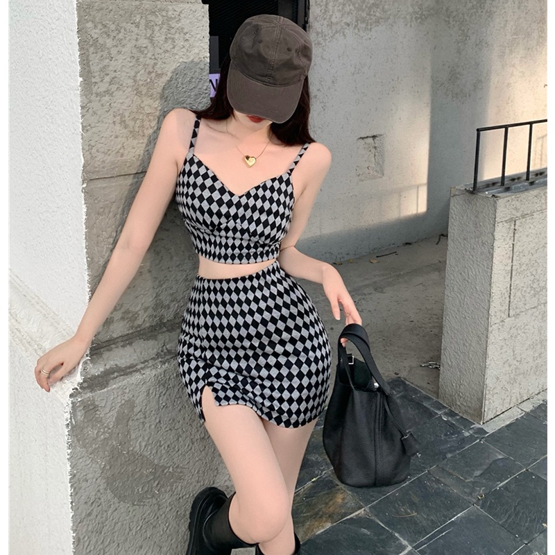 Set Áo Croptop 2 Dây + Chân Váy Ngắn Xẻ Tà Quyến Rũ Cho Nữ