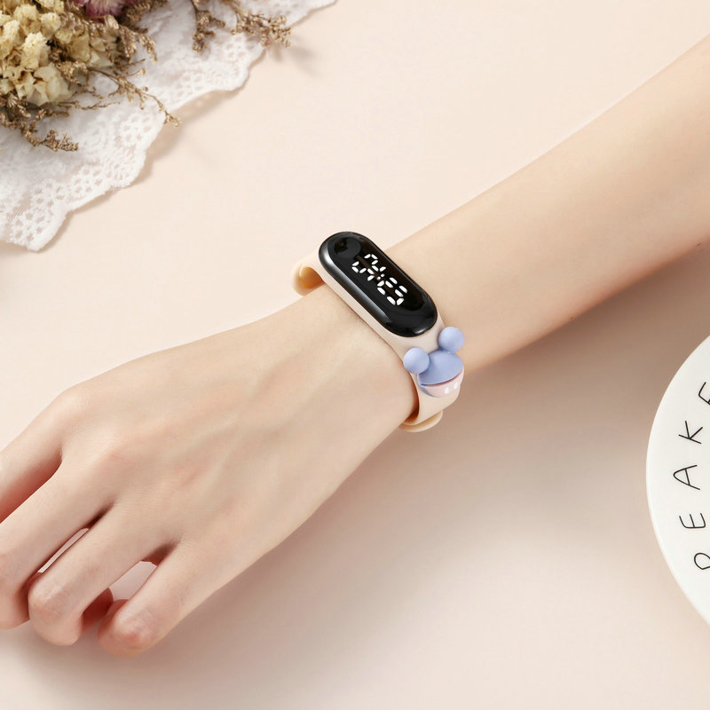 Đồng Hồ Điện Tử Chống Nước 50m Cho Bé