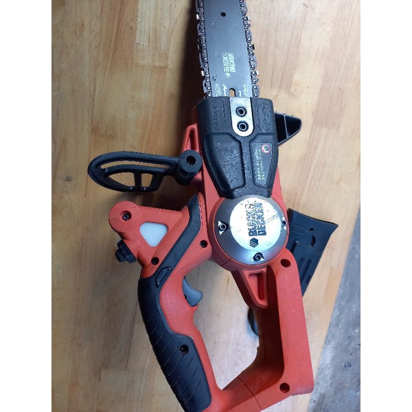 Cưa xích 18v chạy full chức năng