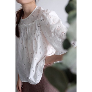 Chicka Chicka - Áo Lace midi top - White