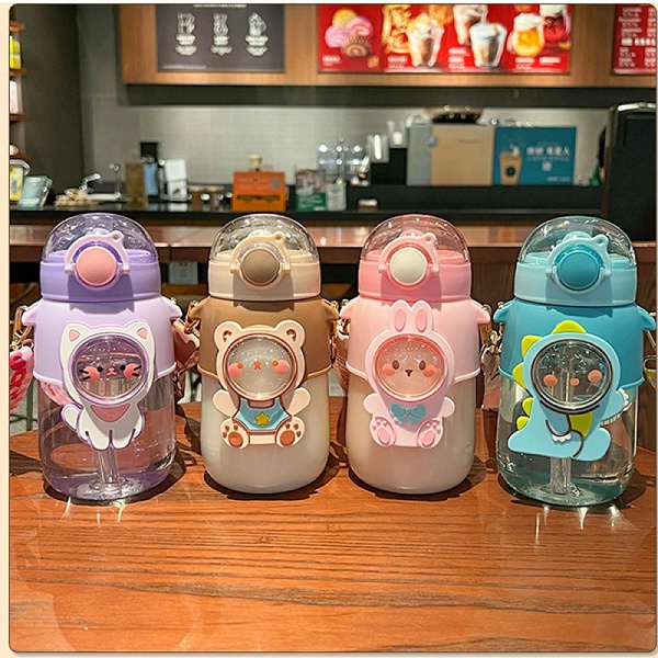 Bình nước trẻ em hình gấu dễ thương TiLoKi TBN12 dung tích 720ml