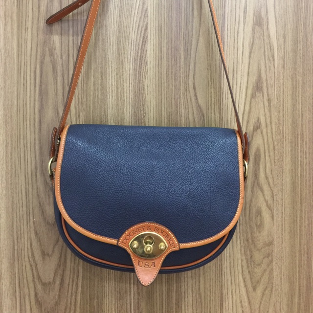Túi Dooney & Bourke