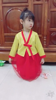 Hanbok bé gái 