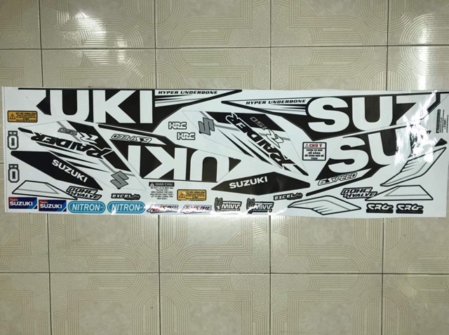 Tem raider fi suzuki lớn phối trắng đen