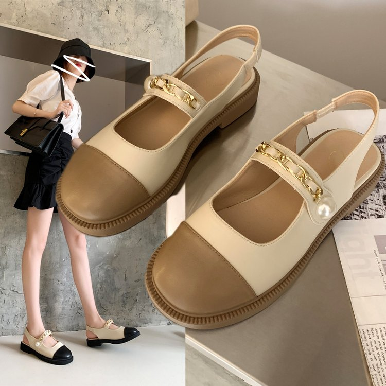 Xăng đan Đế Thấp Thời Trang Cho Nữ 8972