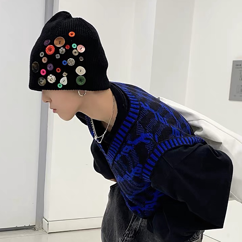 Mũ Len Dệt Kim Dày Dặn Ấm Áp Phối Nút Nhiều Màu Sắc Phong Cách Đường Phố Cá Tính Dành Cho Nữ
