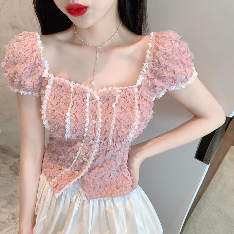 Áo ren cổ vuông cúc tim tiểu thư cực xinh